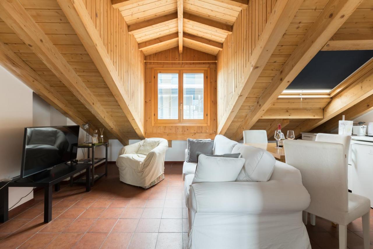 Milano Apartments Mortara Eksteriør bilde