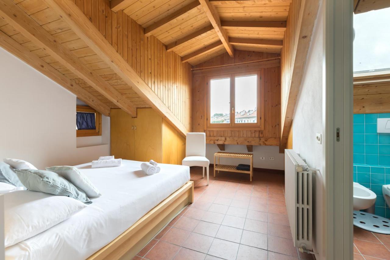 Milano Apartments Mortara Eksteriør bilde