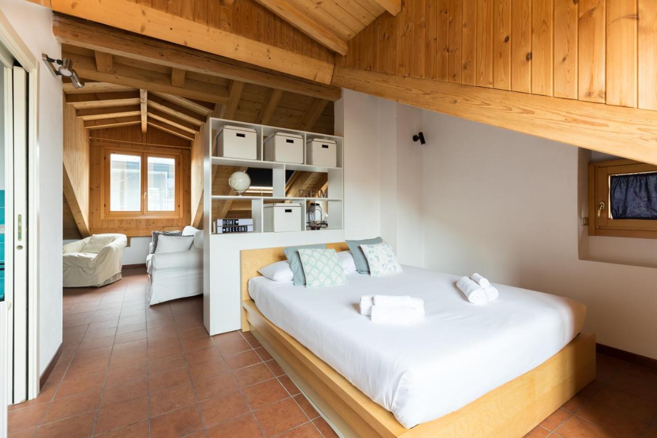 Milano Apartments Mortara Eksteriør bilde