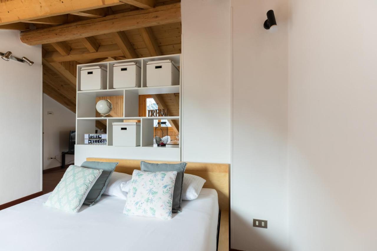 Milano Apartments Mortara Eksteriør bilde