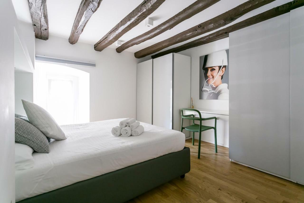 Milano Apartments Mortara Eksteriør bilde